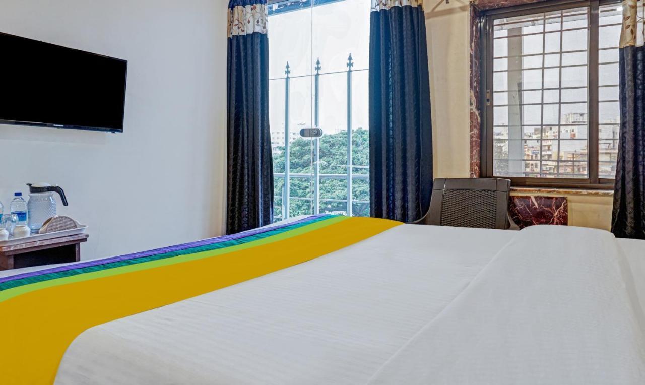 Itsy Hotels Punest Phursungi Esterno foto